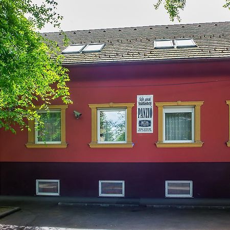 Civis Szallashely Debrecen Extérieur photo