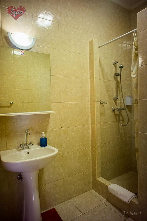 Civis Szallashely Debrecen Extérieur photo