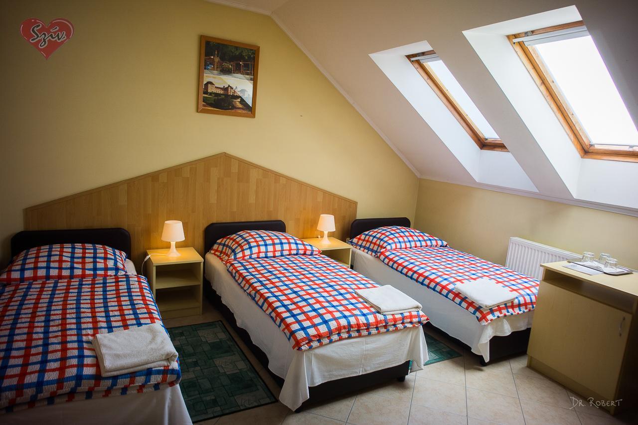 Civis Szallashely Debrecen Extérieur photo